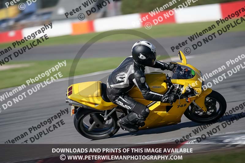 donington no limits trackday;donington park photographs;donington trackday photographs;no limits trackdays;peter wileman photography;trackday digital images;trackday photos